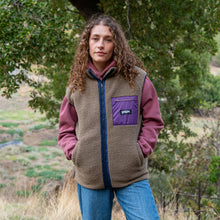 Poser Stone Sleeveless Fleece