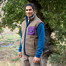 Poser Stone Sleeveless Fleece