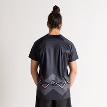 Wavy Fucsia Charge Sport Tee